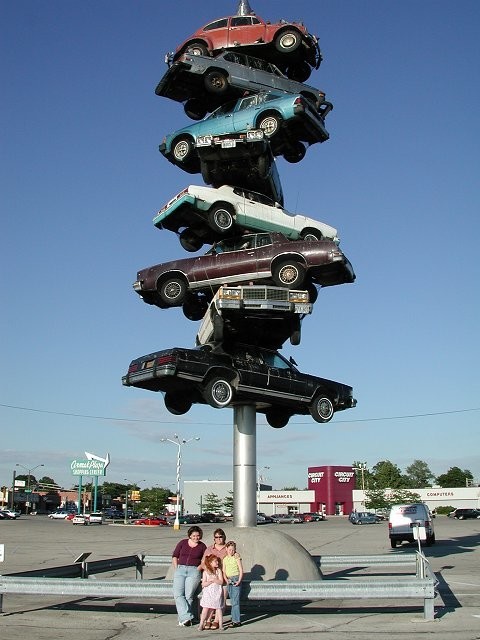 The Spindle, in Chicago. This is where we started our 2000 trip. It's a little out of the way so I won't be visiting it on a bike this time.