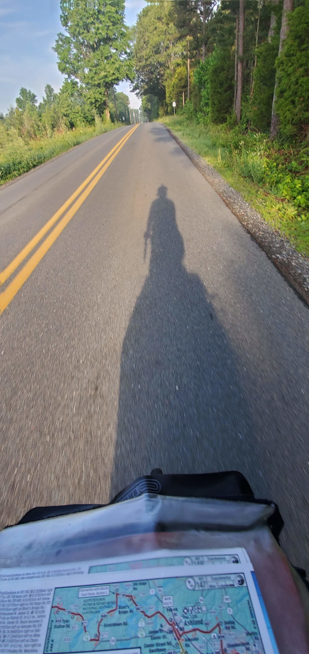 This is one of the reasons I am riding east-to-west. I like to start early, to beat the heat, and I don't want drivers behind me to be blinded by the sun!