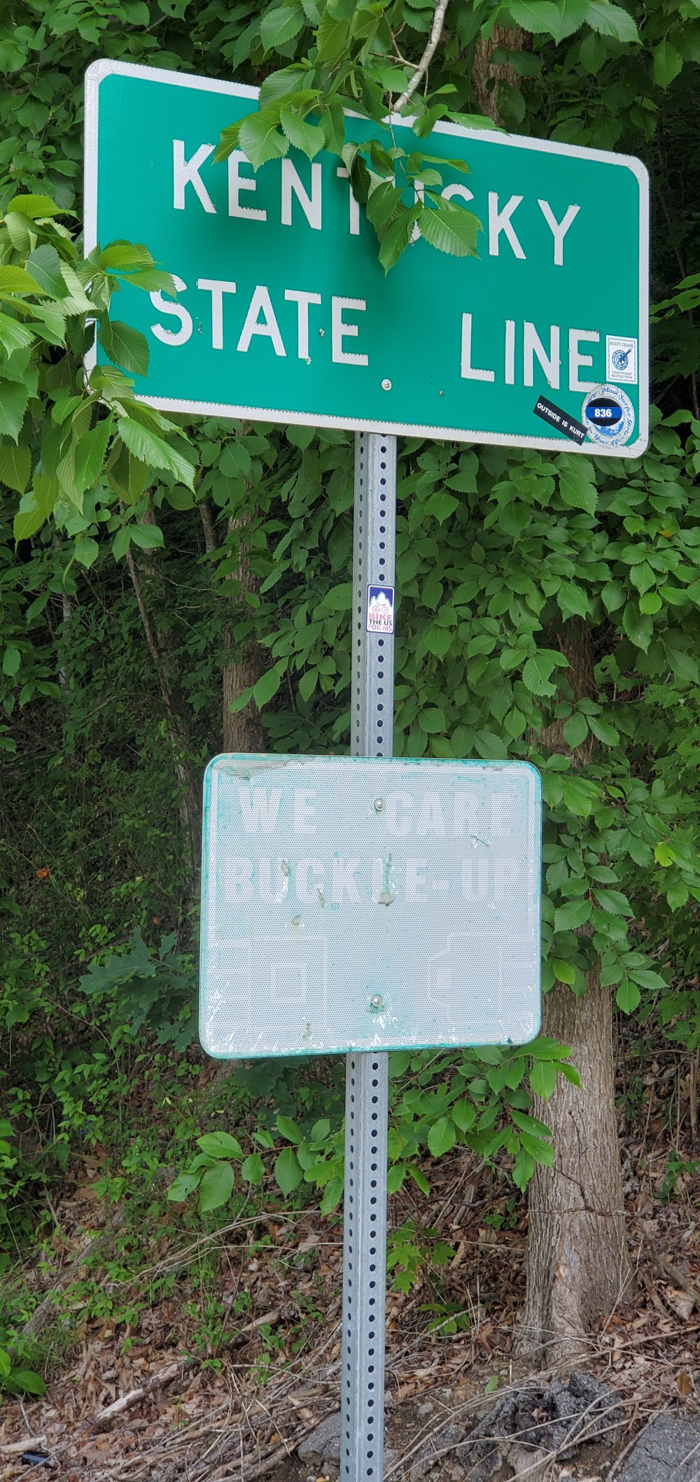 FINALLY out of Virginia. No hard feelings - I loved every mile! All 900 of 'em!