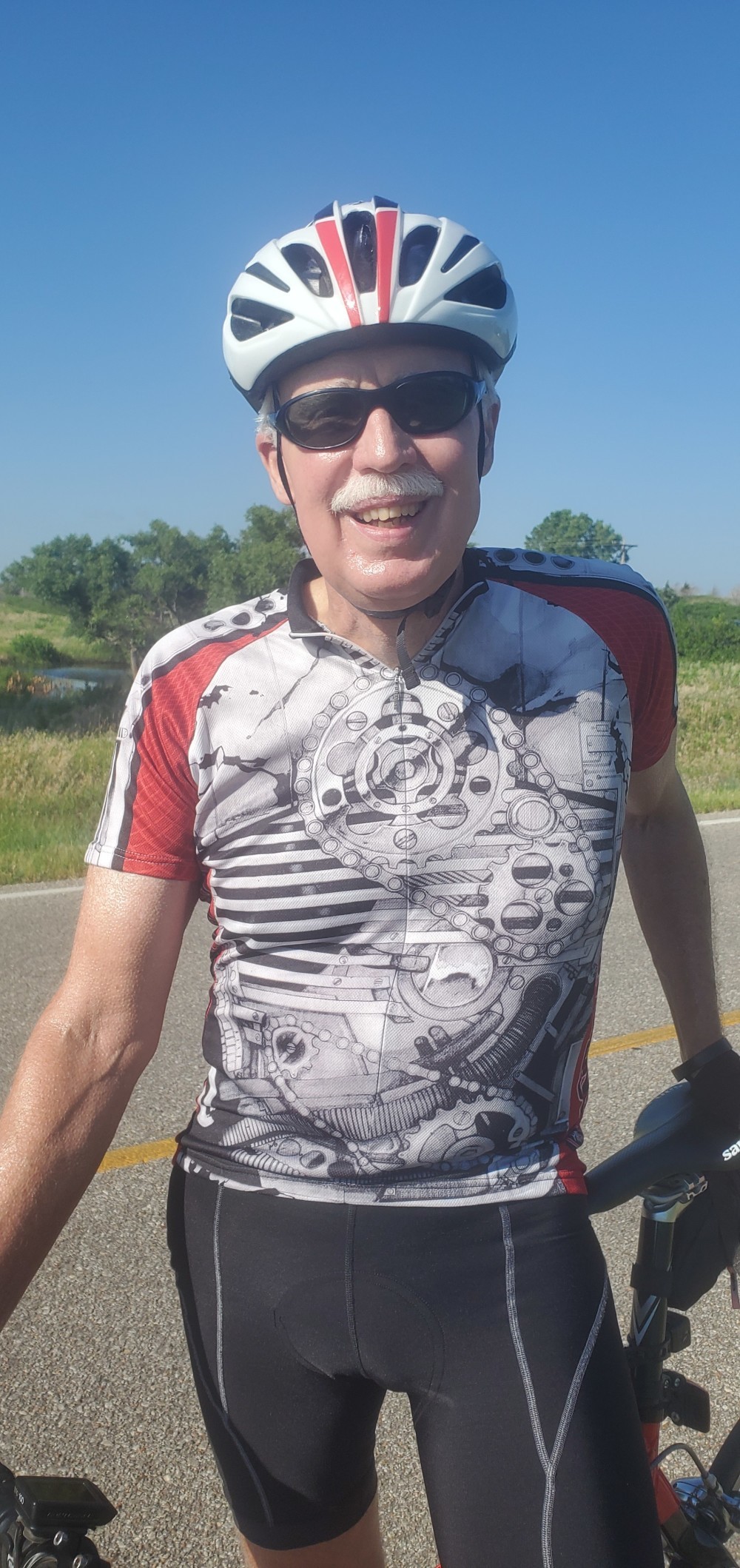 I met Terry Bisbee, who lives nearby and runs and rides at 71! He's a badass!
