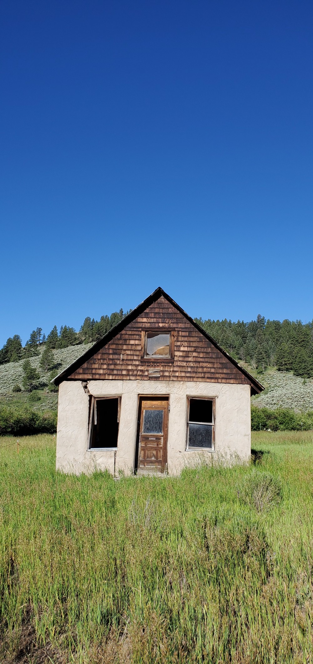 Abandoned house on La Veta Pass