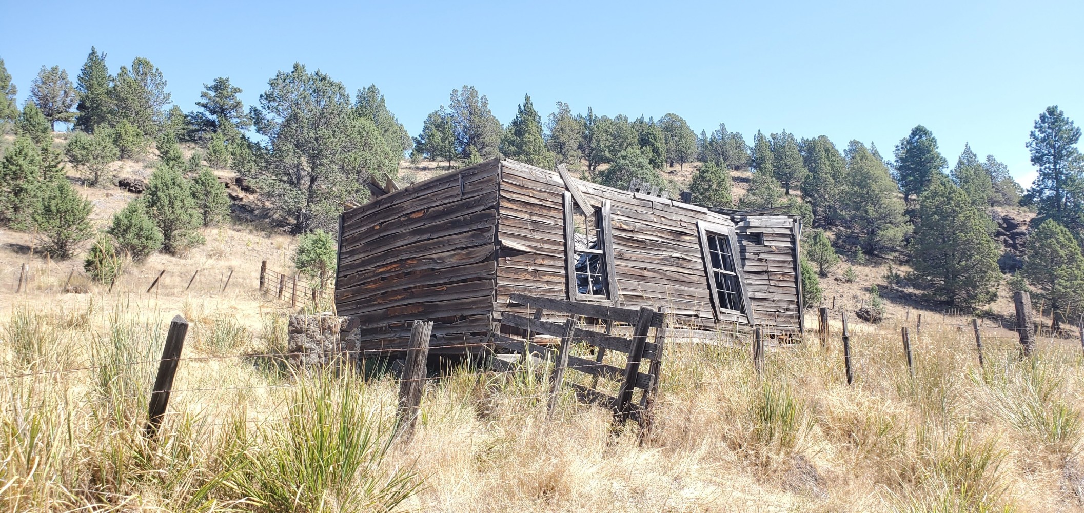 An old house in the hills.