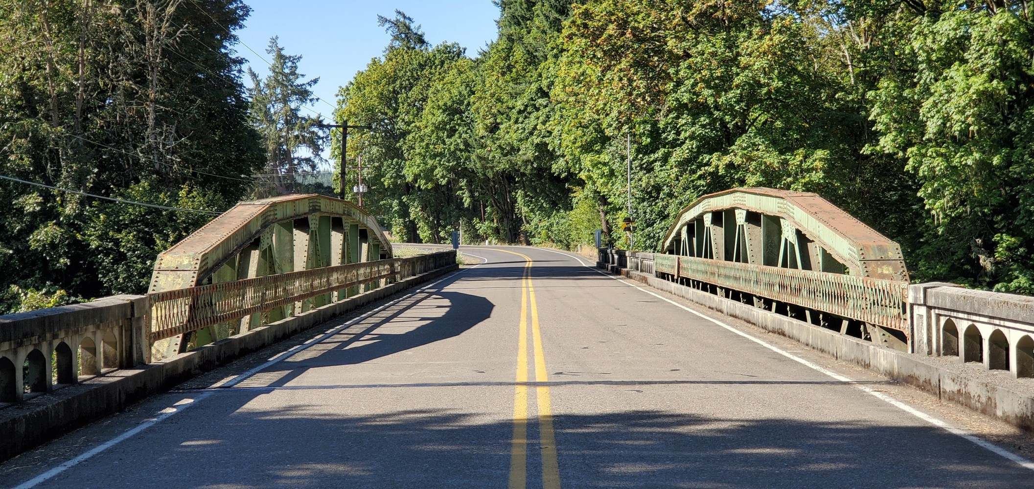 I liked this old rusty bridge on Helmick Road over the Little Luckiamute River.