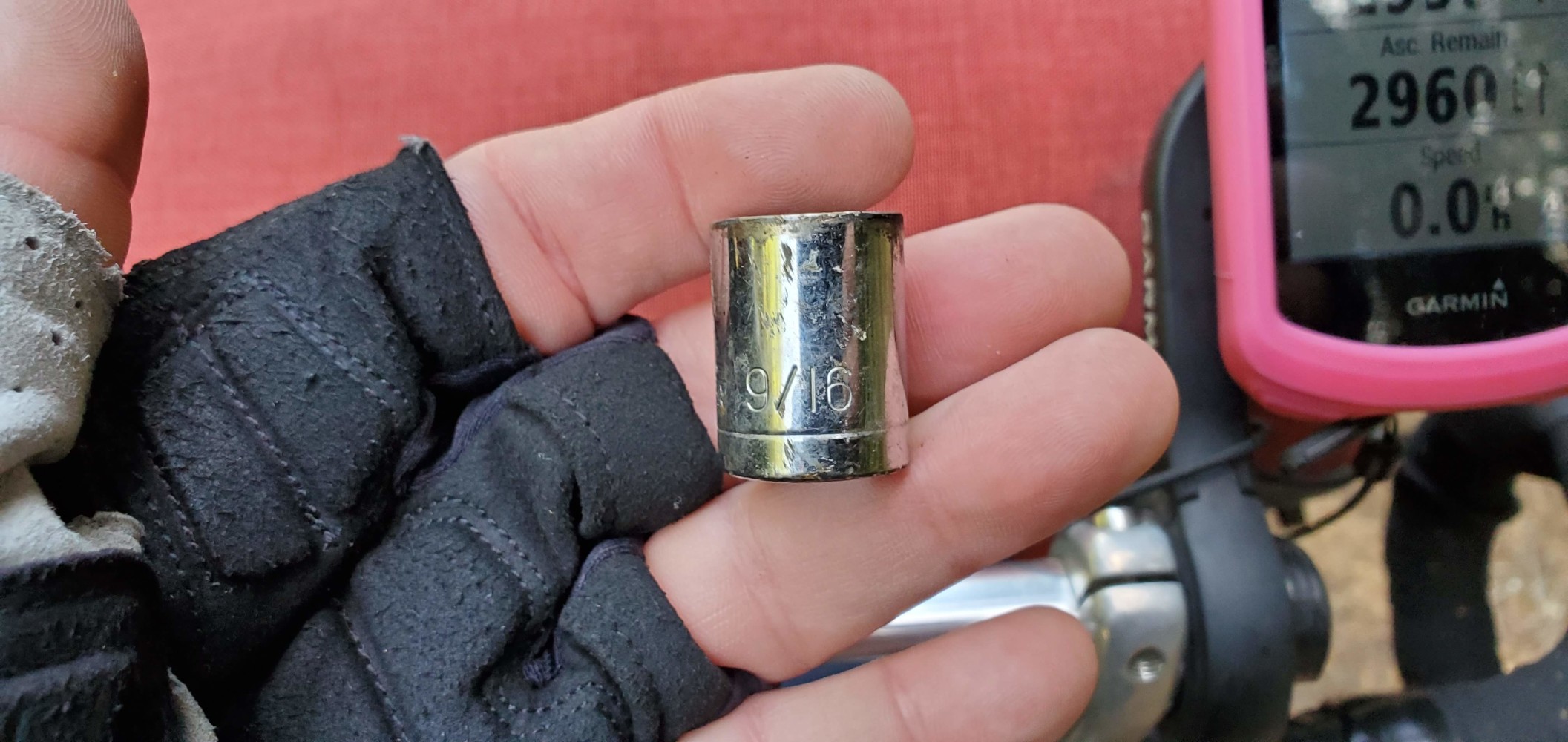 Tool find: 9/16" socket. Generic. 😁